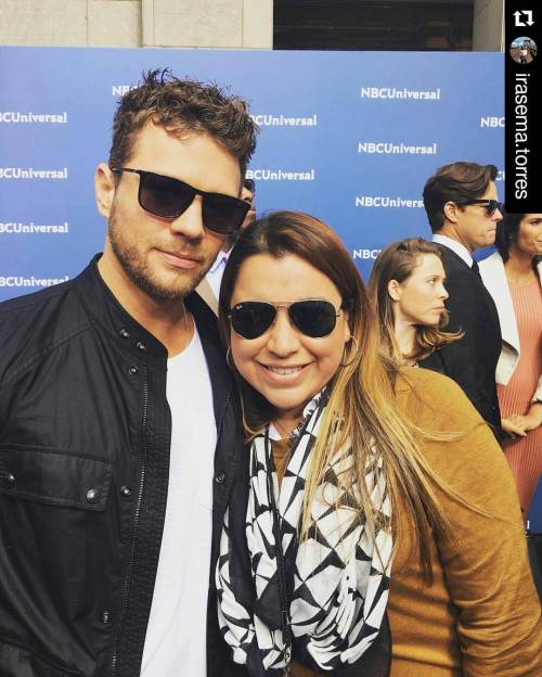 #Repost @irasema.torres
▶Can I just brag about this moment with this hotness !!! #ryanphillippe #cruelintentions #nyc #upfronts #nbcu2016◀