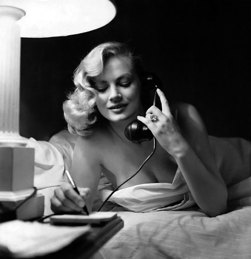 20th-century-man:

Anita Ekberg