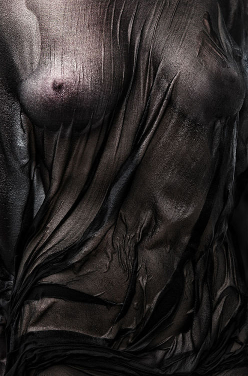 aberrantbeauty:

Tiziano Ornaghi