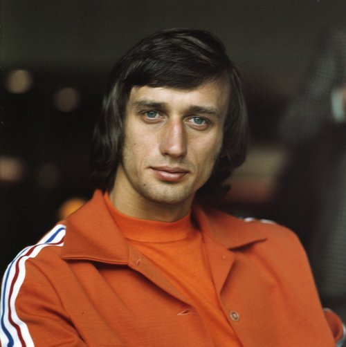 He played in each match ahead of <b>Piet Keizer</b> except one, where he faced ... - tumblr_inline_nc7kqnMOSw1rmmcxv