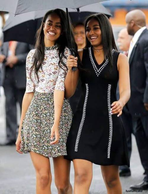 The First Daughters in Cuba, March 2016.
Barack Obama is The First President to visit Cuba in Nine Decades.
