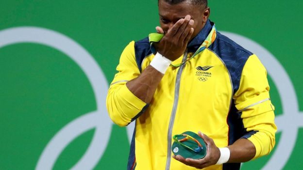 colombia gana oro olimpico de levantamiento de peso. Tumblr_obqw300WE21s1sulio1_1280