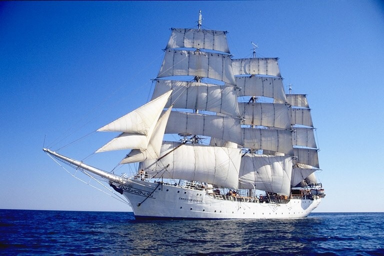 Aren’t the Norwegian full-rigged ship the Christian Radich such a beauty?