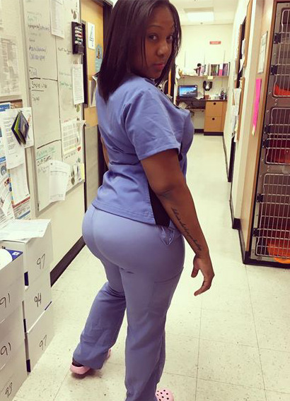 booty shaken girl