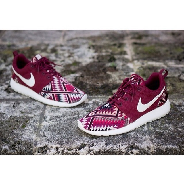 Nike Roshe Run Red Native Nike Roshe Run Red Native