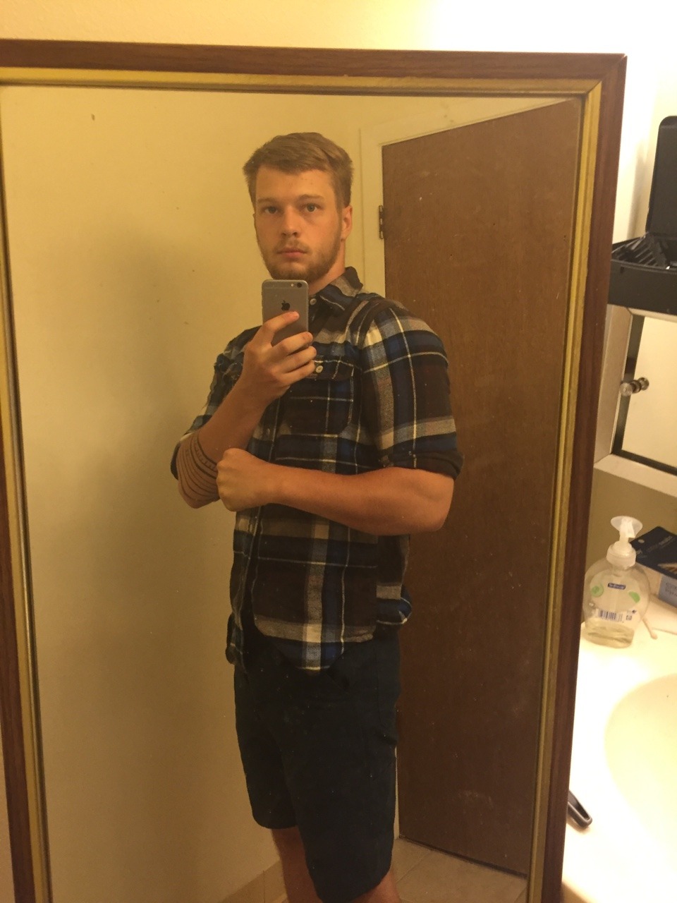 free gay chat,gay magazine,gay bathhouses