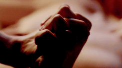 http://66.media.tumblr.com/dfaec63fb32a201c26f55c422711bcb1/tumblr_ny3pyqZgHg1sgla6so7_r1_250.gif
