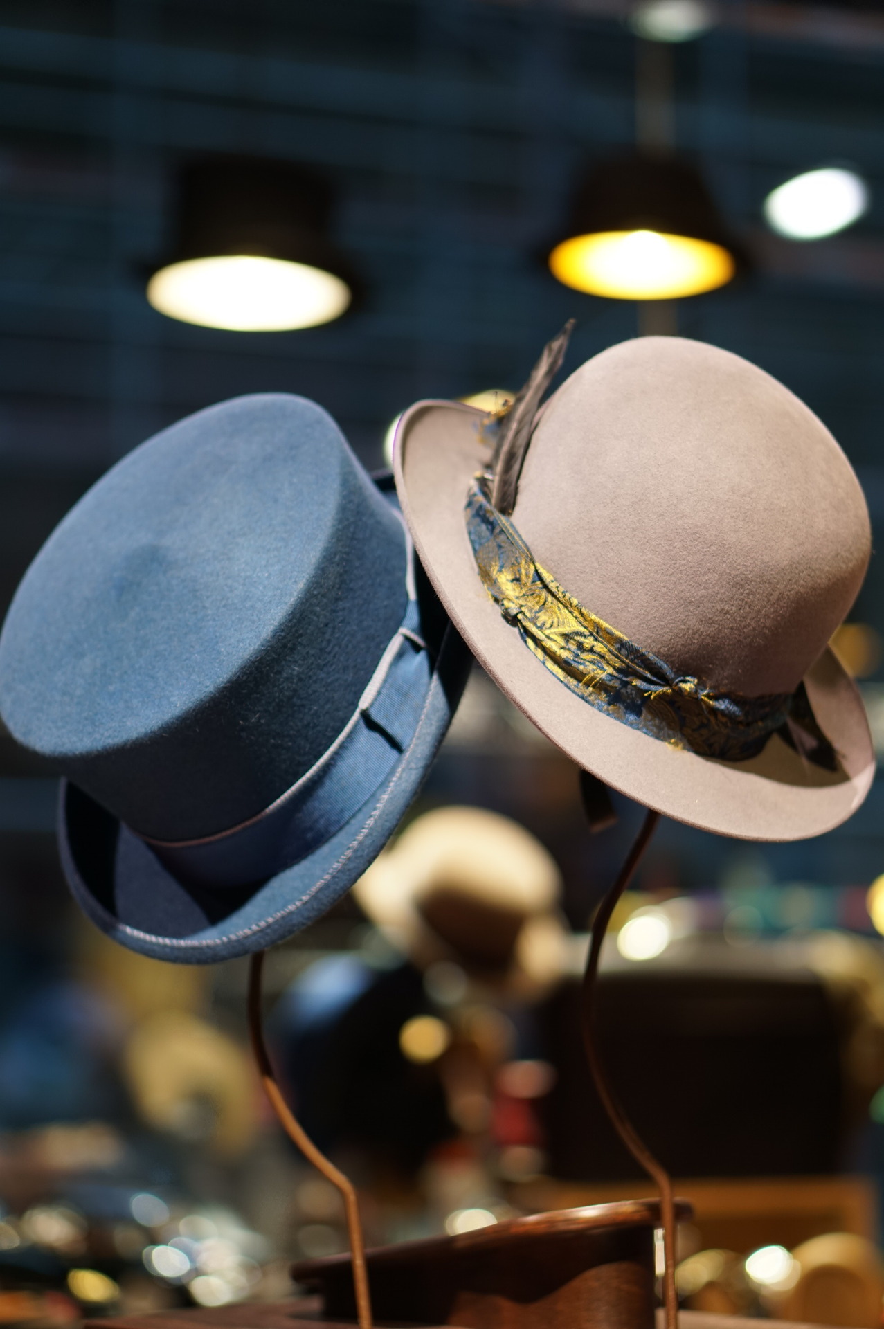 <p>Bespoke hats @ <a href="http://www.oxblooodhats.com" target="_blank">www.oxblooodhats.com</a><br/></p>