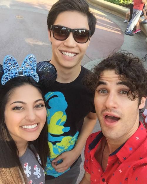 Topics tagged under disneyscaliforniaadventure on Darren Criss Fan Community Tumblr_ob7hixIaAH1uetdyxo1_500