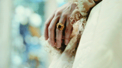 http://66.media.tumblr.com/e353f1eff702ee632a867db0db58253f/tumblr_ny3pyqZgHg1sgla6so2_r2_250.gif