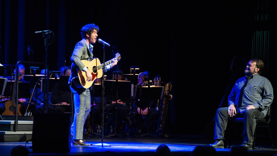 Topics tagged under frombroadwaywithlove on Darren Criss Fan Community Tumblr_oaxuwbzRH11uetdyxo1_1280