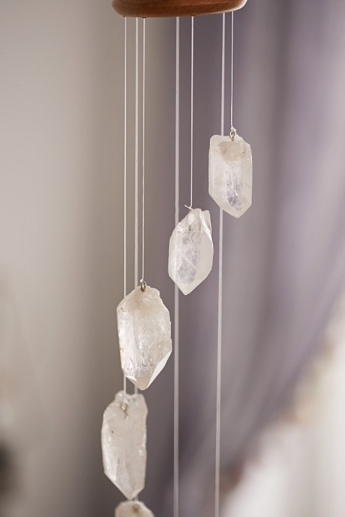 theaestate:
“ White Quartz Crystal Mobile - urban outfitters
”