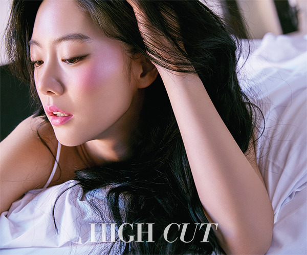 Clara Lee 클라라 리 - High Cut Magazine Vol.172 Photos 2