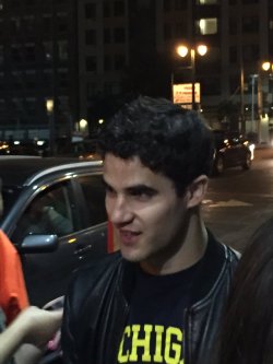Topics tagged under broadwaytour on Darren Criss Fan Community Tumblr_oeknk6vcbr1uetdyxo5_250