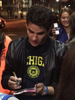 Topics tagged under broadwaytour on Darren Criss Fan Community Tumblr_oeknk6vcbr1uetdyxo4_250
