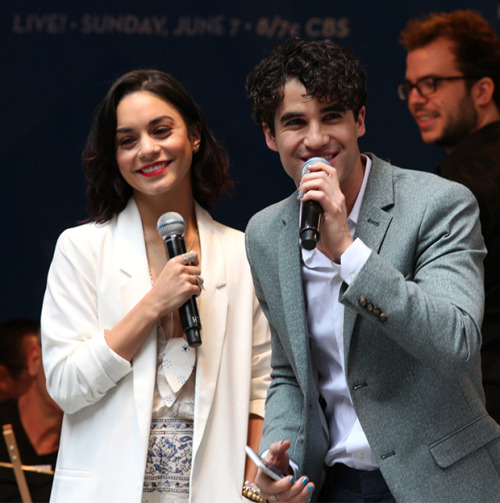 Topics tagged under gleekreunion on Darren Criss Fan Community Tumblr_np0t65Gfki1r4gxc3o2_500