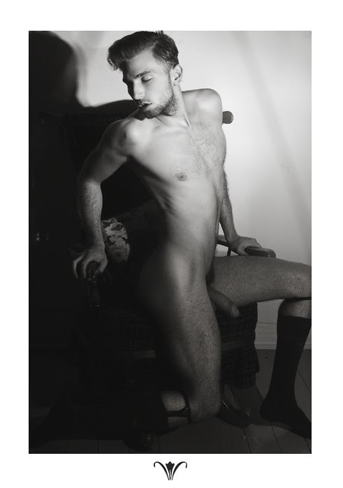 College bukkake free video streaming Free gay piss drinking pics