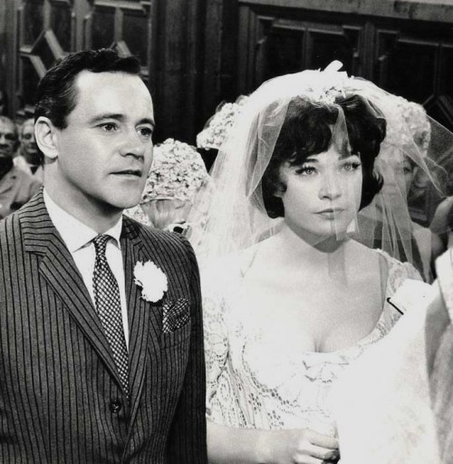 ikindalikejacklemmon:
“ The wedding scene with Shirley MacLaine in Irma La Douce (1963)
”
