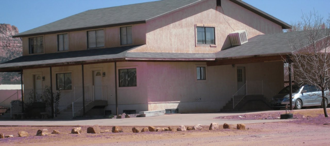 hildale chat rooms The jessops: an flds family in pictures members of the jessop family have a prayer service in the living room of their home in hildale or chat now. hildale chat rooms The jessops: an flds family in pictures members of the jessop family have a prayer service in the living room of their home in hildale or chat now.