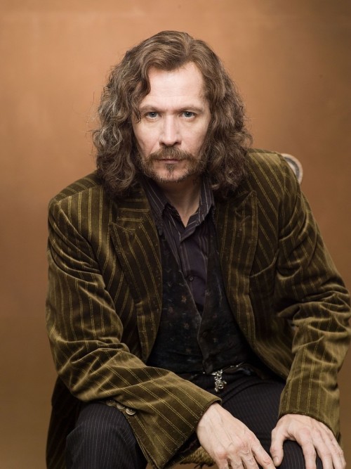 Gary Oldman doesn’t look like Gary Oldman in Harry Potter and the Order of the Phoenix, either.