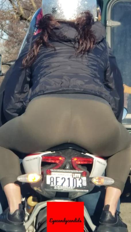 eyecandycandids:  I saw this delicious ass from a mile away,