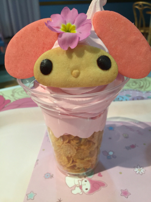 マイメロカフェ マイメロディ マイメロ ソフトクリーム