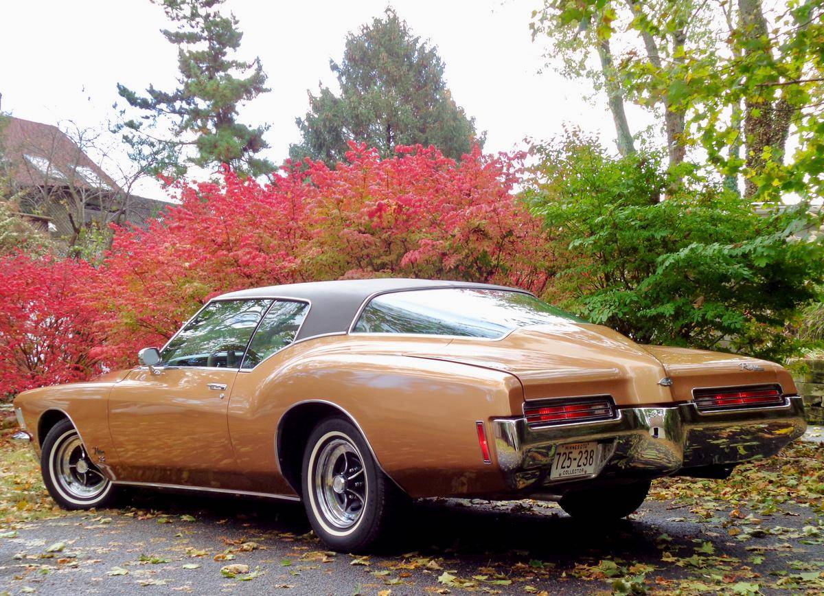 1971 Buick Riviera Boattail