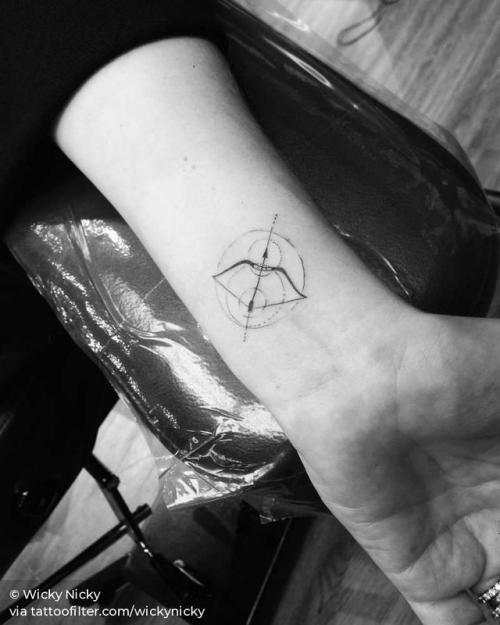 By Wicky Nicky, done at Moon Sheen Tattoo, Manhattan.... small;bow and arrow;line art;wickynicky;tiny;native american;ifttt;little;wrist;weapon;illustrative;fine line