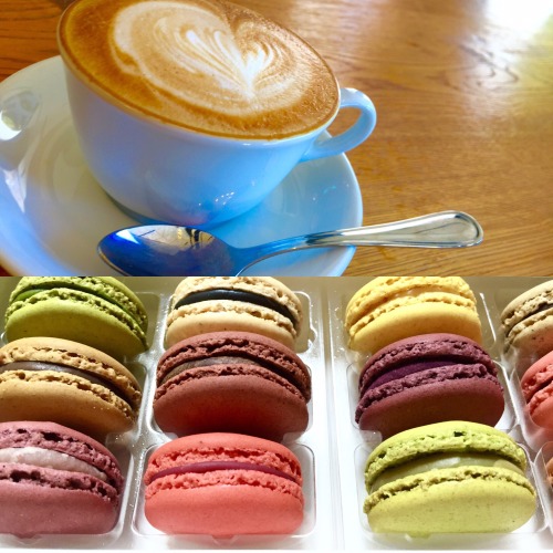 <p>Tea time<3</p>
