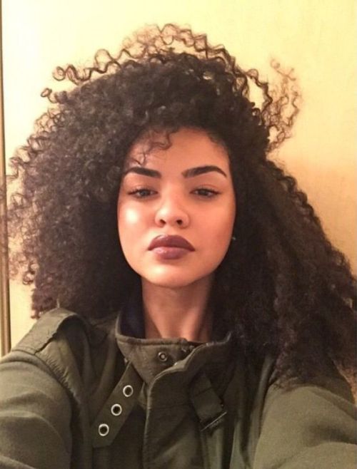 naturalhairqueens:She’s a beauty!