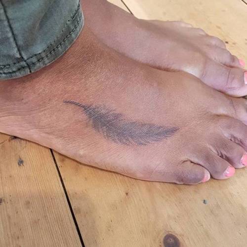 By Sarah March, done at Die-Monde Tattoo, Wadebridge.... small;foot;tiny;sarahmarch;native american;feather;hand poked;ifttt;little;on dark skin;other