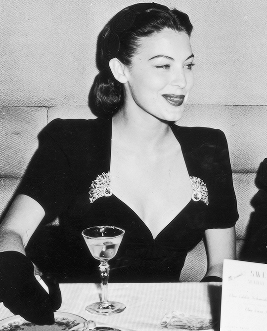 Hollywood actors — deforest: Ava Gardner, 1943