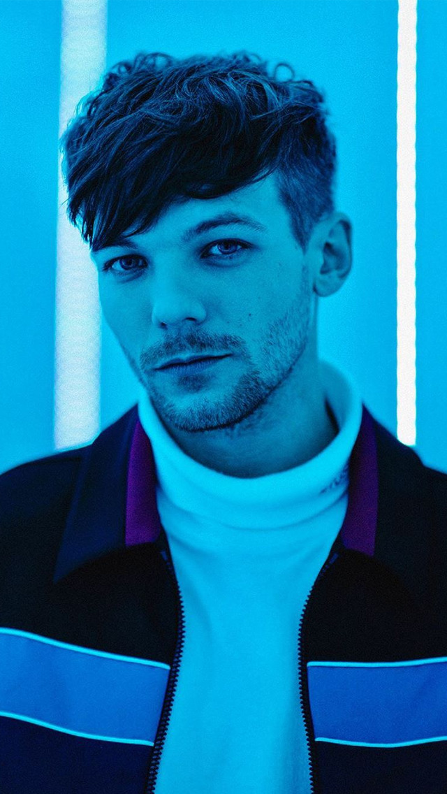 Featured image of post Louis Tomlinson Wallpaper Iphone There are already 28 993 enthralling inspiring and awesome images tagged with louis tomlinson