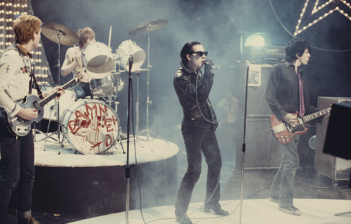 ragnarlodbroked:The Damned performing on the ‘Supersonic’...