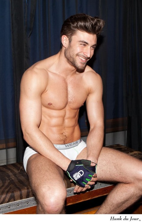Your Hunk of the Day: Ben Hunt http://hunk.dj/7015