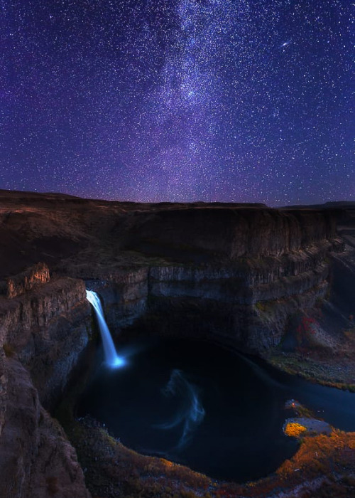 coiour-my-world:Palouse Nights ~ Dylan Toh & Marianne Lim