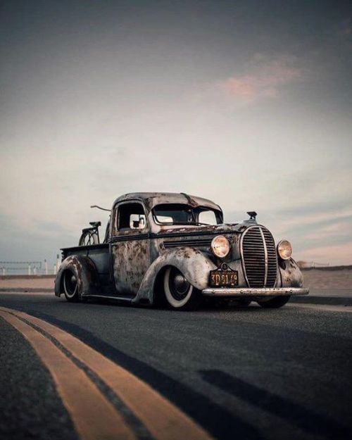 @Motorcycle / Girls / Hot Rot / Rat Rod