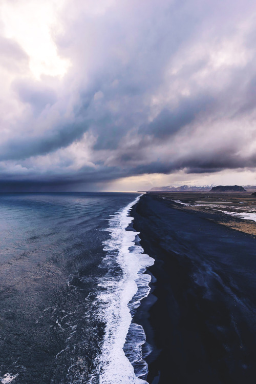 souhailbog:Black sands By Merlin Kafka | More