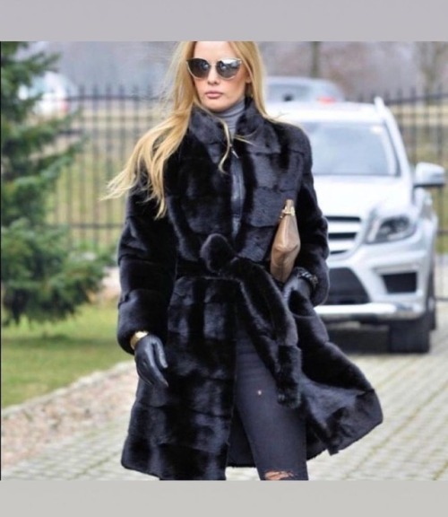 ramonder istanbul minkfur discount qatar kuwait uea dubai lebanon europe luxury fur dress selfie instagood love moscow iran handmade specialorder brazil usa nice design