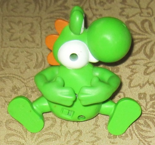 yoshisuggestions:suppermariobroth:“Musical Yoshi” toy...