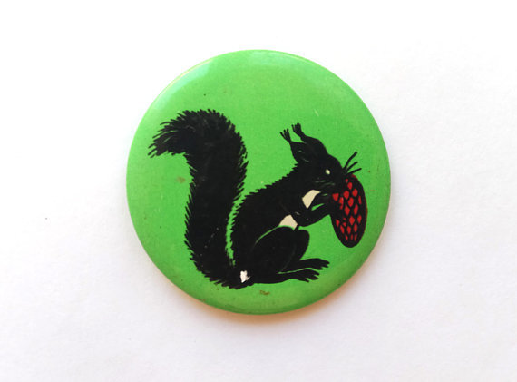 Vintage squirrel pinback button, made in Estonia.
Buy here: https://etsy.me/2He7tpH