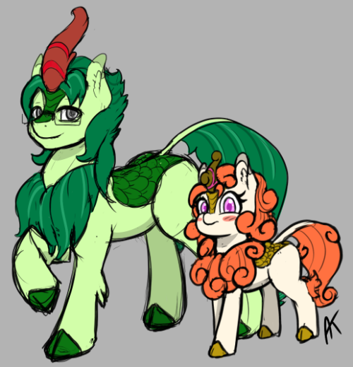 appel-sfw:Honey Cotton as a kirin! And standing side-by-side...