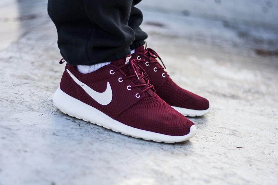 muy elogiado rico y magnífico gran venta de liquidación Nike Roshe Run - Team Red/Sail (by Davy James) – Sweetsoles ... muy elogiado rico y magnífico gran venta de liquidación Nike Roshe Run - Team Red/Sail (by Davy James) – Sweetsoles ...