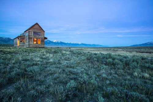 utwo: Lost Valley Cabin© turner & fitch.