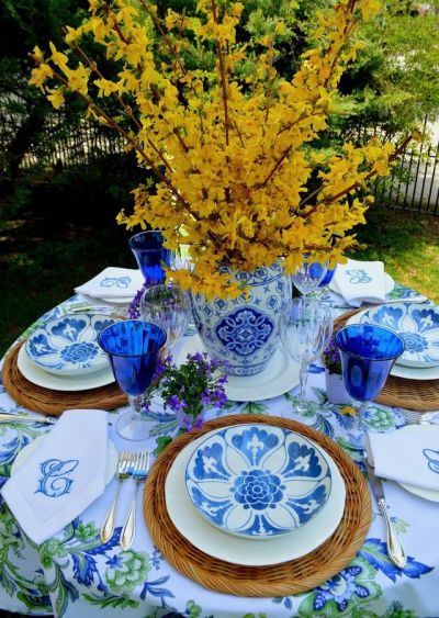 Blue And White Alfresco Tablescape