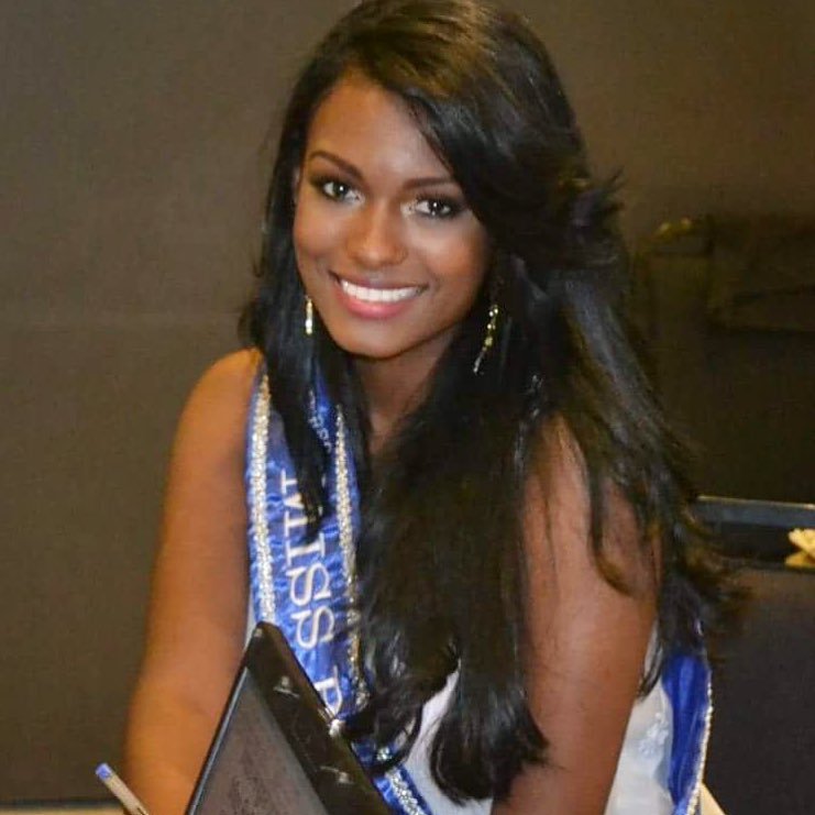 Isabel Correa Best Model America 2009 Miss Rio De Janeiro Universo 2017