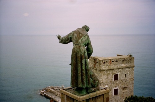 wornpath:cinque terre, italy