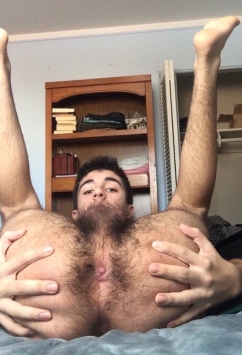 mmm love serving a hairy boy ass