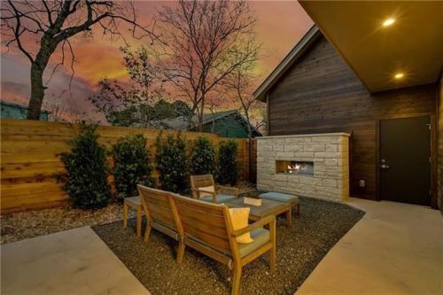 house2house:$1,450,000 / 2726 sq ft2017Austin, Texas