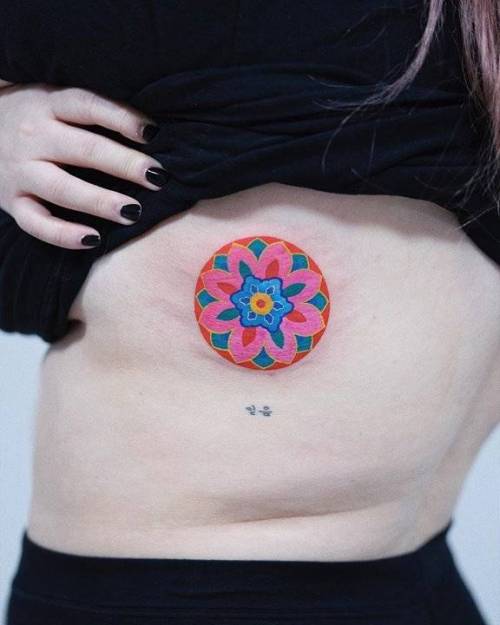 By Zihee, done in Seoul. http://ttoo.co/p/111249 geometric shape;small;korea;patriotic;circle;contemporary;rib;tiny;ifttt;little;zihee;illustrative